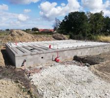 Pose de tous les &eacute;l&eacute;ments pour la dalle le 3 aout