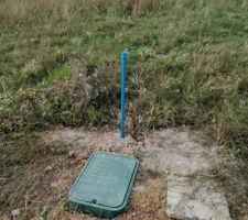 Le robinet de chantier, fraîchement posé lui aussi ;)