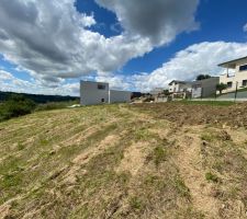 Implantation de la future maison sur le terrain