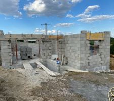 El&eacute;vation des murs du RDC