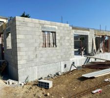 El&eacute;vation des murs du RDC