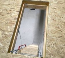Trappe grenier avec finition défonceuse