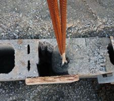 Méthode douteuse et pas certain qu'ils arrivent à récupérer le décentrage de la fenêtre qui est de 15 cms quand même, on contrôlera une fois fini.
