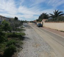 La rue juste devant la future maison... c'est beau n'est ce pas ?? ;-)