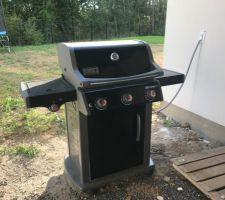 Barbecue gaz naturel Weber et prise plug and gaz