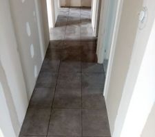 Pose carrelage couloir