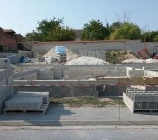 Vide sanitaire en attente de plancher ...