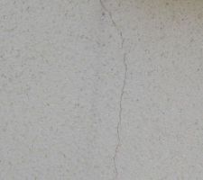 Fissure dans le cr&eacute;pis qui s'agrandit....