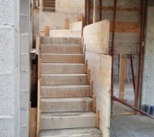 Escalier accès 1er étage