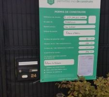 Réception du panneau. Affichage le jour même après coupe des buissons pour permettre un affichage explicite à la vue de tous. 

02/10/2020 à 18h17