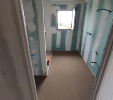 Chape liquide faite par TECHNISOL.
8cm