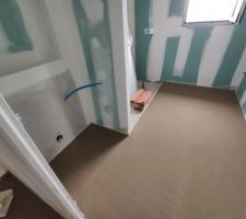 Chape liquide faite par TECHNISOL.
8cm