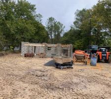 El&eacute;vation des murs du rez-de-chauss&eacute;e