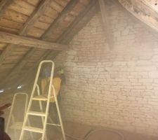 Etage intérieur en cours de sablage