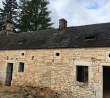 Toiture actuelle cot&eacute; cour