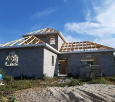 Charpente fini sur la totalité de la maison