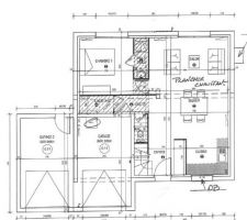 Nous avons opter pour un double garage ! 
Et suppression de la chambre + SDB du bas pour faire place à un grand salon séjour