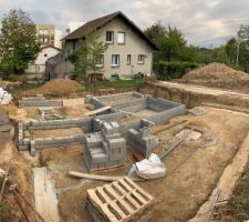 La cave avance