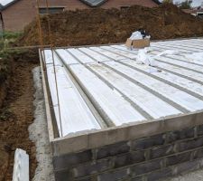 Montage poutrelles et hourdis avec le module Equatio 3VS + passage des gaines