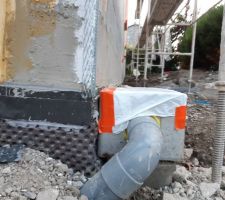 Solin c&ocirc;t&eacute; droite du garage maintenant aligne avec l'autre fa&ccedil;ade