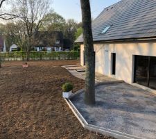 Fondation terrasse et aménagement piéton