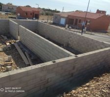 Vide sanitaire (9 rang&eacute;es)