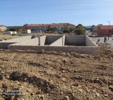 Vide sanitaire (9 rang&eacute;es)