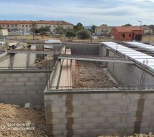 Mise en place poutrelles et hourdis du plancher