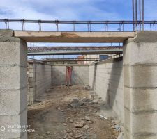 Mise en place poutrelles et hourdis du plancher