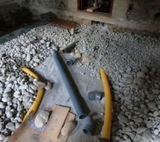 Juin 2020 : Tranchée évacuations PVC 
Photos tirées de l'épisode 21 de - La rénovation de Koggy - https://bit.ly/KoggyEP21