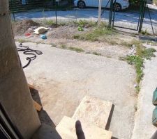 Juin 2020 : Tranchée pour VRD AVANT
Photos tirées de l'épisode 21 de - La rénovation de Koggy - https://bit.ly/KoggyEP21