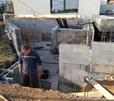 Réalisation de l'entrée du local piscine
