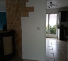 Cuisine vue entr&eacute;e