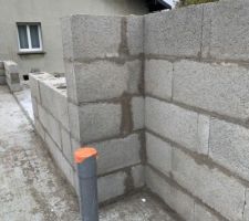 Probl&egrave;me arriv&eacute; &eacute;vacuation baignoire de l?&eacute;tage pas align&eacute; avec le mur