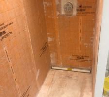 Etanchéité de la douche terminée