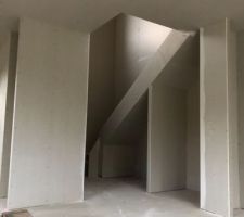 Cloisons et joints achevés