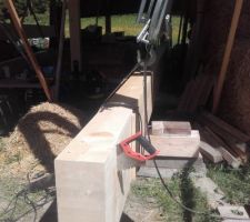 Levage et mise en place de la grosse poutre LC de la dalle bois.