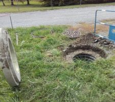 J'ai enfin récupéré une grille d'occasion en fonte au boulot, sur un chantier routier
