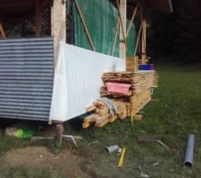 Déplacement du regard d'eaux pluviales pile sous la gouttière.