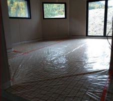Préparation pour le chauffage au sol et la chape.