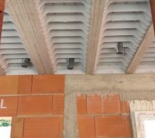 Attentes des &eacute;vacuations dans le plancher de l'&eacute;tage - Oc R&eacute;sidences