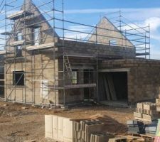 Préparation du montage de la charpente