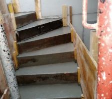 Escalier sous sol terminé