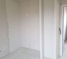 Chambre 2 etage - placard