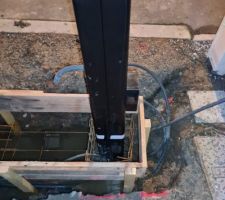 Second poteau pos&eacute;, 2 aprem de boulot