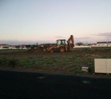 Et c'est parti. Premi&egrave;re journ&eacute;e de travaux.