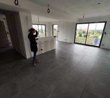 Carreaux en 60x60 achetés chez la maison du carrelage et du sanitaire à Balma.
Super conseils, super prix.
Que du bon !
