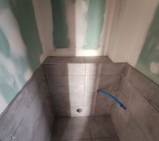 Carreaux en 60x60 achetés chez la maison du carrelage et du sanitaire à Balma.
Super conseils, super prix.
Que du bon !