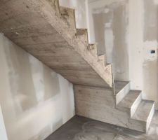 Carreaux en 60x60 achetés chez la maison du carrelage et du sanitaire à Balma.
Super conseils, super prix.
Que du bon !