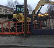 Pelleteuse installée juste là où il faut pas...